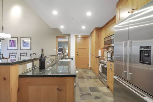 Whistler, BC V8E 0M7,2202 Gondola WAY #401