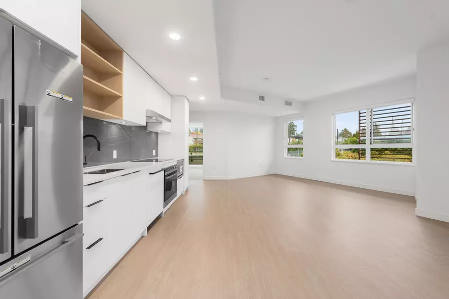 422 E 3rd ST #361, North Vancouver, BC V7L 0K1