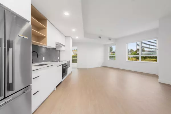 422 E 3rd ST #361, North Vancouver, BC V7L 0K1