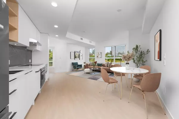 422 E 3rd ST #361, North Vancouver, BC V7L 0K1