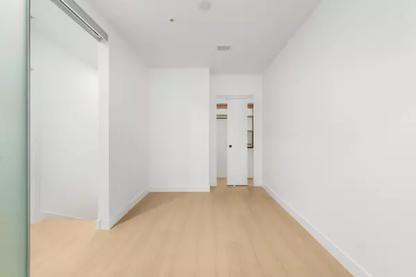 North Vancouver, BC V7L 0K1,422 E 3rd ST #117