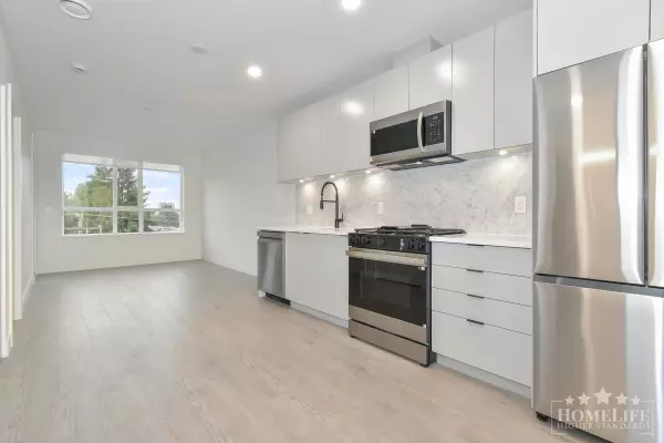 Surrey, BC V3T 0X4,13258 105 AVE #404