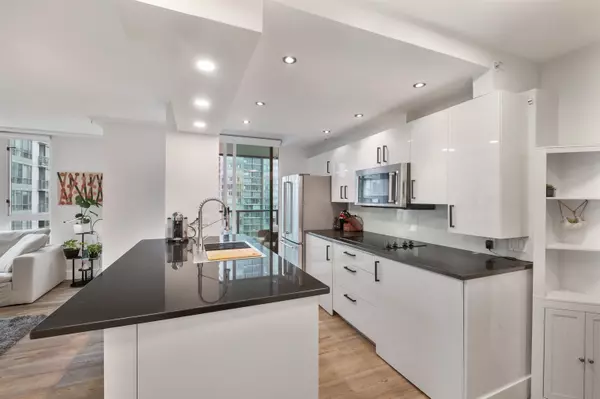 Vancouver, BC V6E 4N2,1238 Melville AVE #2206