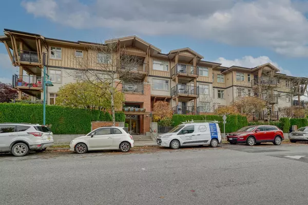 500 Klahanie DR #414, Port Moody, BC V3H 5L1
