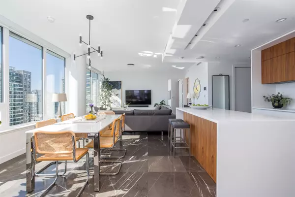 Vancouver, BC V6B 0R6,885 Cambie ST #2004