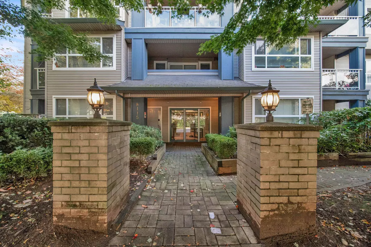 Surrey, BC V3W 1J2,8115 121a ST #210