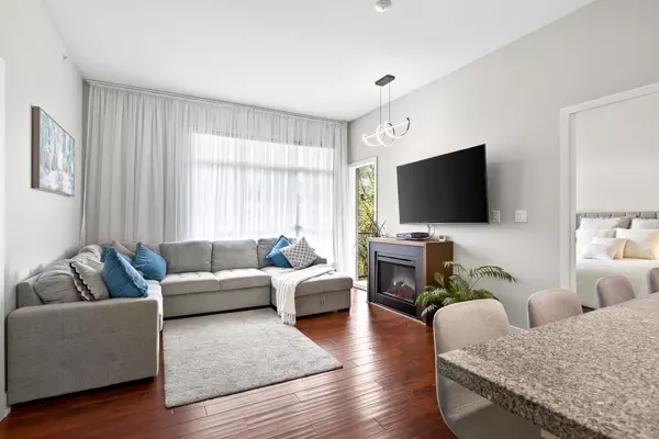 Coquitlam, BC V3B 0B5,2957 Glen DR #409