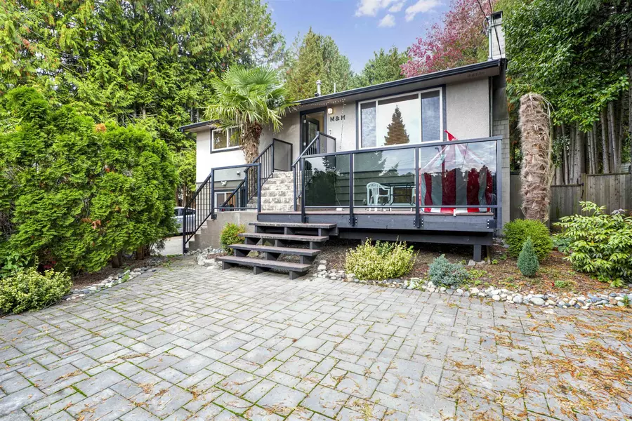 14375 68 AVE, Surrey, BC V3W 2H5