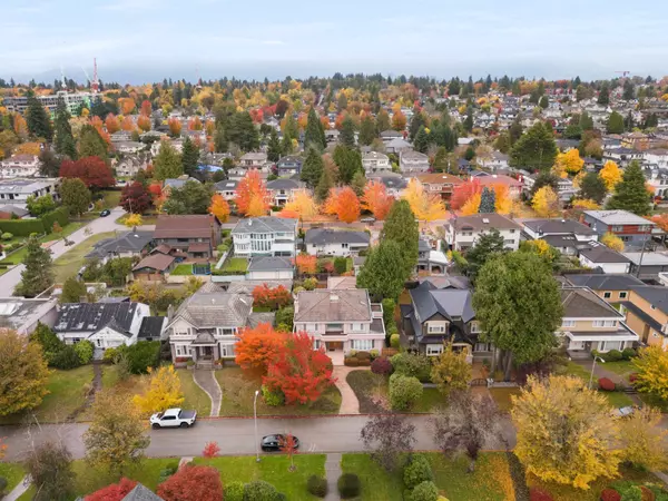 Vancouver, BC V6P 1C6,1363 W 51 AVE