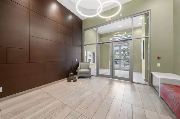 Vancouver, BC V5Z 0G9,4083 Cambie ST #205