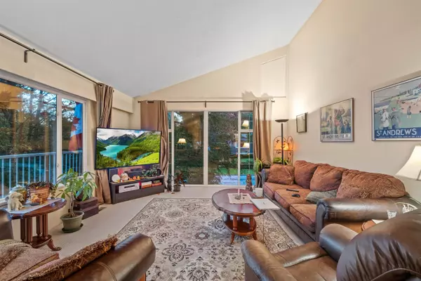 North Vancouver, BC V7N 2C2,3602 Regent AVE