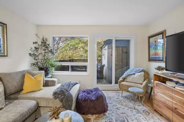 Port Moody, BC V3H 3S4,882 Cunningham LN