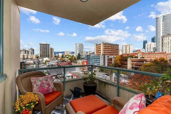 Vancouver, BC V6Z 3E1,1238 Burrard ST #706