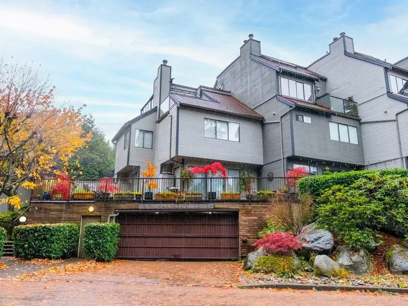 2151 Banbury RD #9, North Vancouver, BC V7G 1W7