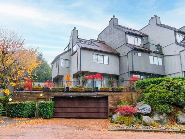 2151 Banbury RD #9, North Vancouver, BC V7G 1W7