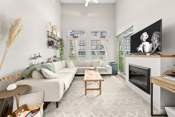 Port Moody, BC V3H 0E5,201 Morrissey RD #411