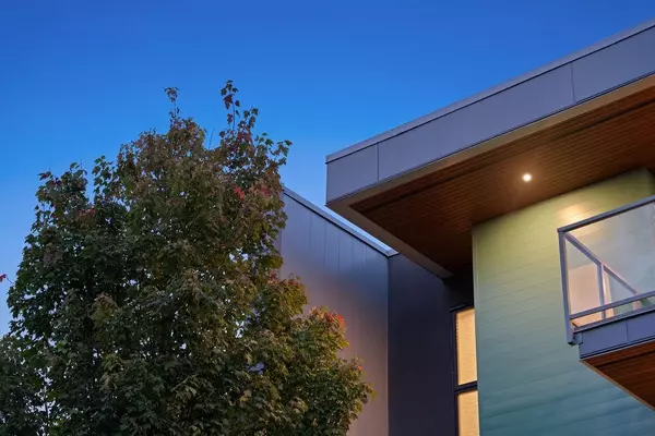 North Vancouver, BC V7G 0A9,3596 Salal DR #40