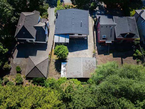 1362 Phillips AVE Burnaby, BC V5A 3Z3