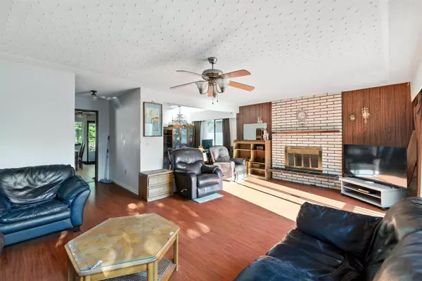 1362 Phillips AVE Burnaby, BC V5A 3Z3