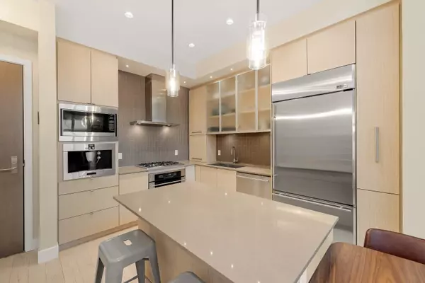 New Westminster, BC V3M 0J4,260 Salter ST #404