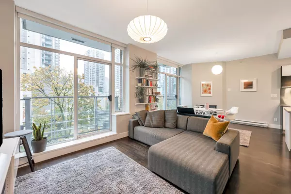 535 Smithe ST #305, Vancouver, BC V6B 0H2