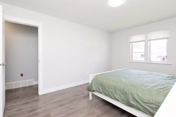 23363 117b AVE Maple Ridge, BC V2X 0B9