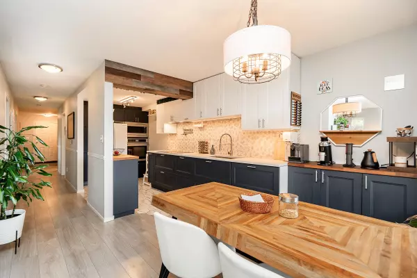 7465 Sandborne AVE #301, Burnaby, BC V3N 4W7