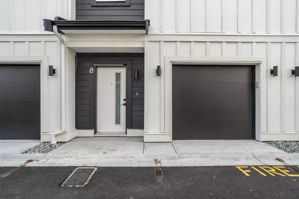 Abbotsford, BC V2S 3M2,2360 Crescent WAY #8