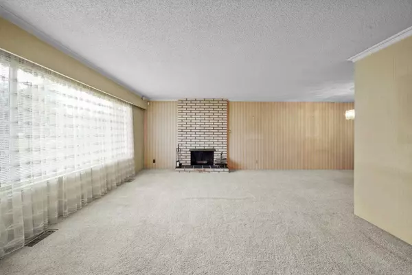 Port Coquitlam, BC V3B 4N9,3611 Mcrae CRES