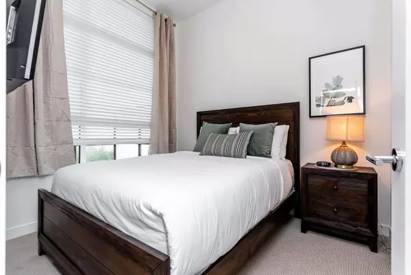 20829 77a AVE #503, Langley, BC V2Y 0Y5