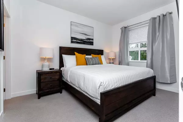 20829 77a AVE #503 Langley, BC V2Y 0Y5