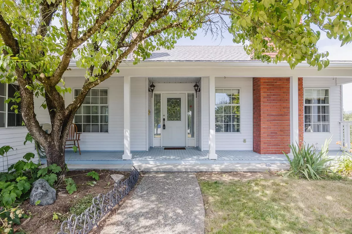 Abbotsford, BC V2S 7B1,33033 Banff PL