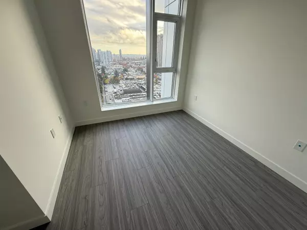 Surrey, BC V3T 0X2,13675 107a AVE #2302