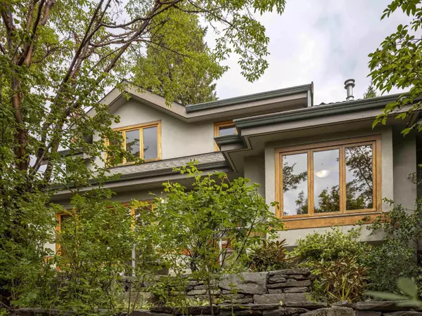 Vancouver, BC V6N 2P4,4055 W 35th AVE