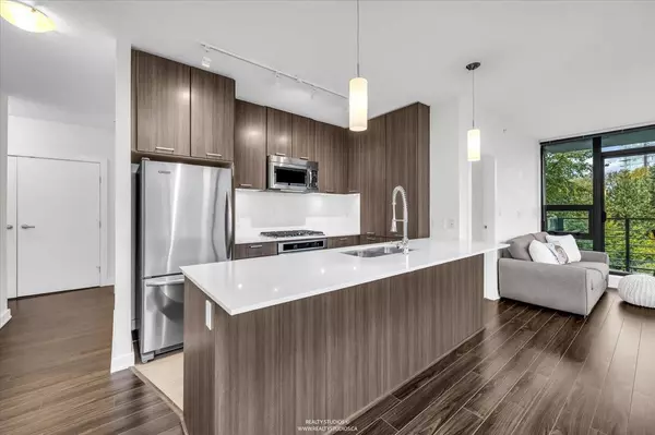 Port Moody, BC V3H 0G6,301 Capilano RD #803