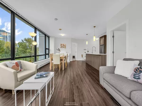 Port Moody, BC V3H 0G6,301 Capilano RD #803