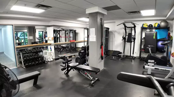 Vancouver, BC V6B 6B9,183 Keefer PL #2304