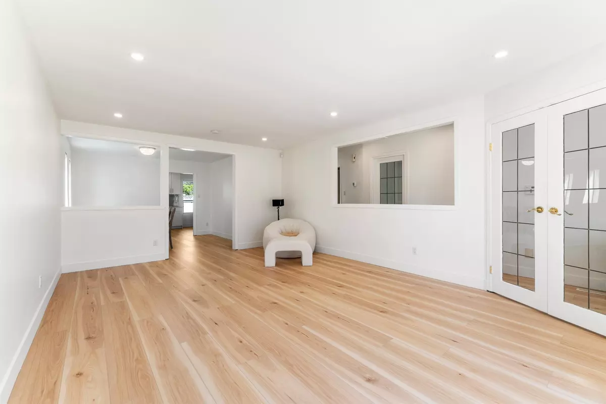 Richmond, BC V7E 5B3,10655 Truro DR