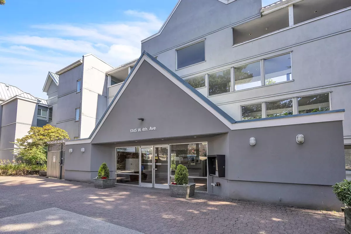 Vancouver, BC V6H 3Y8,1345 W 4th AVE #28