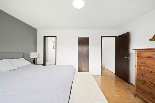 2182 E 45th AVE Vancouver, BC V5P 1N8