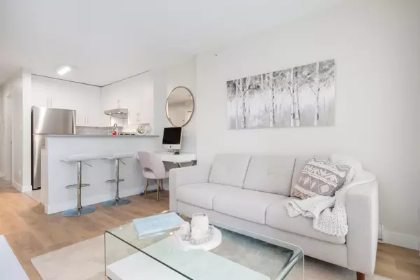 1295 Richards ST #1103, Vancouver, BC V6B 1B7