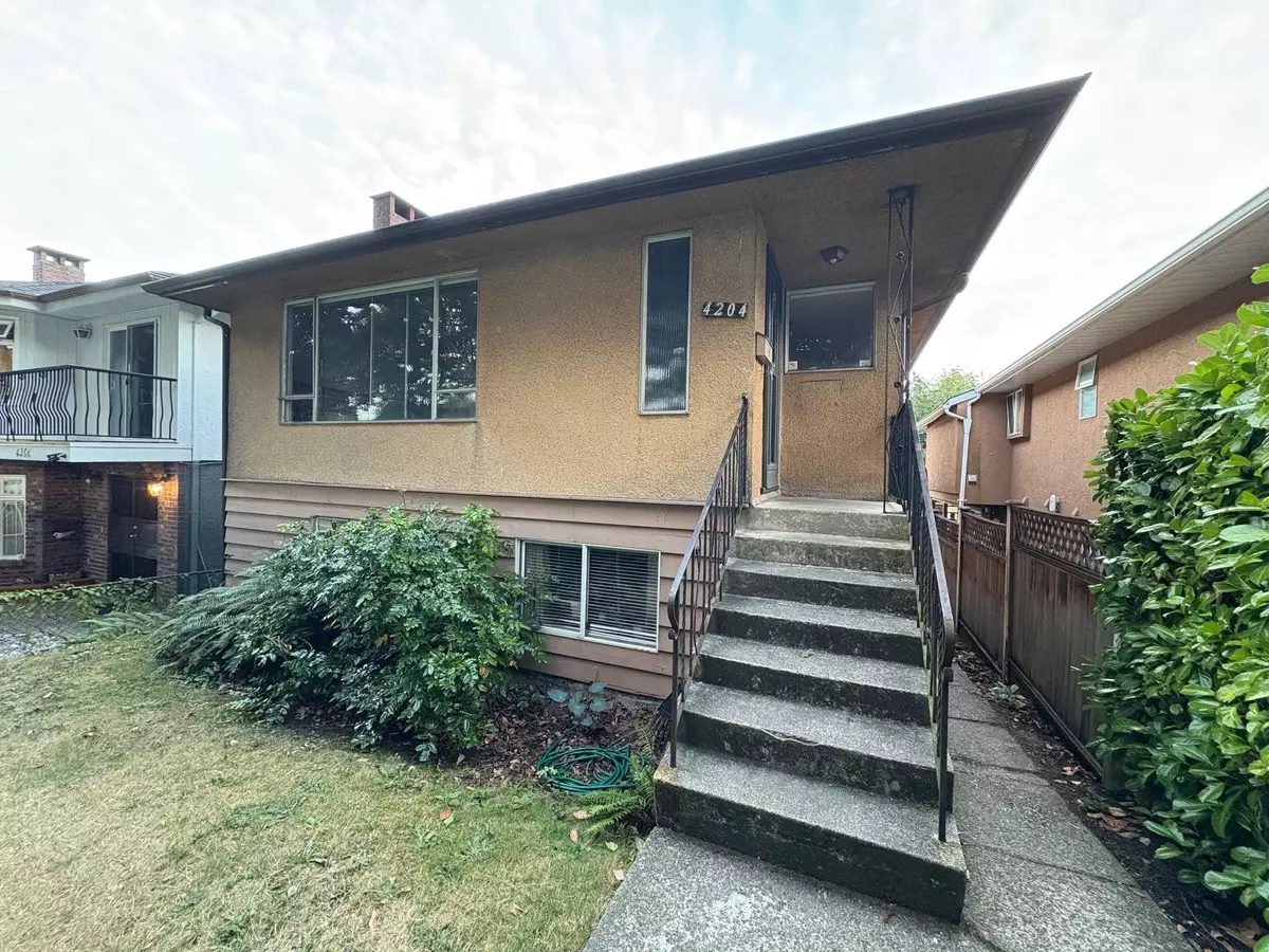 Burnaby, BC V5C 2Z9,4204 Venables ST