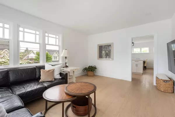 New Westminster, BC V3L 2M6,631 Second ST