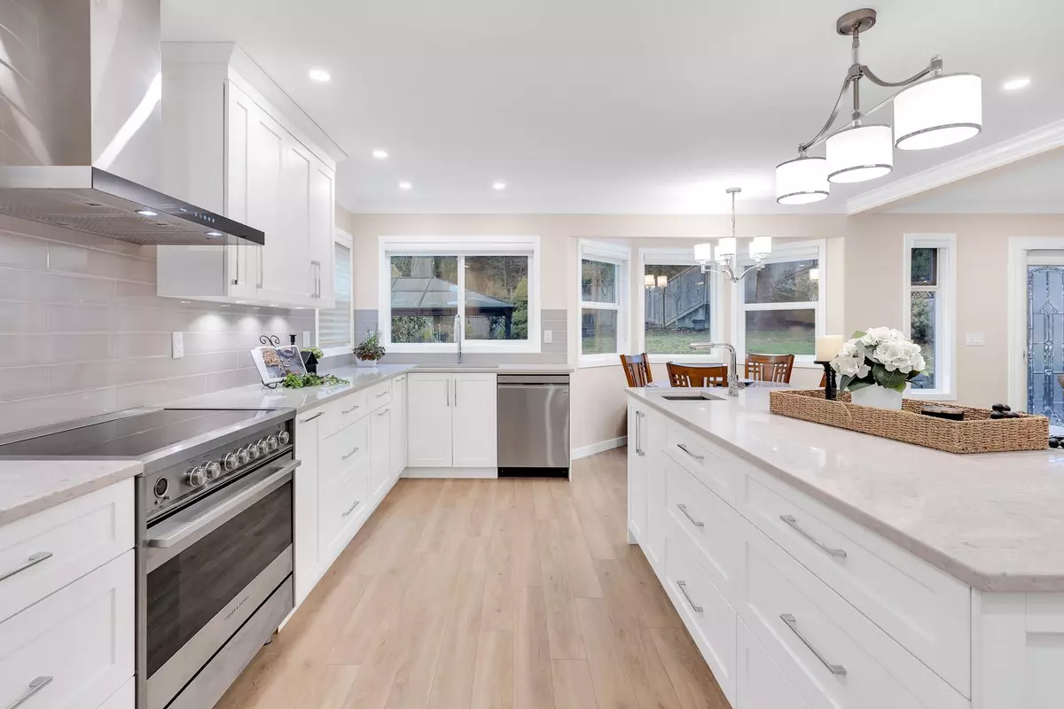 Coquitlam, BC V3K 6G7,2443 Leclair DR