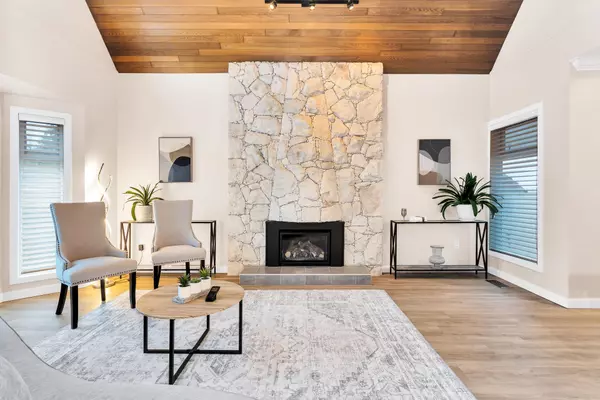 Coquitlam, BC V3K 6G7,2443 Leclair DR