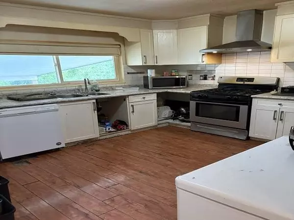 Pitt Meadows, BC V3Y 1M3,19753 Wildcrest AVE