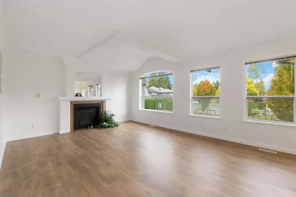 Surrey, BC V4N 1P1,16080 108a AVE