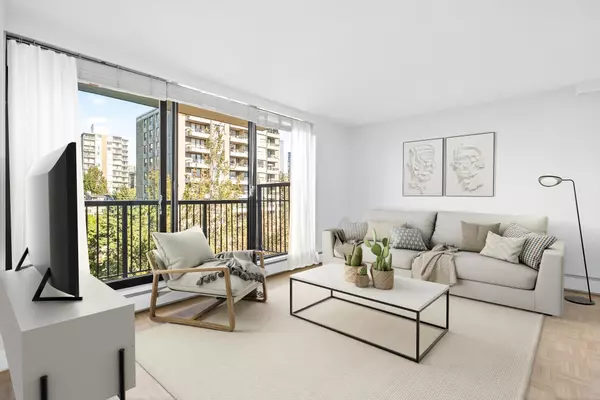 1330 Harwood ST, Vancouver, BC V6E 1S8