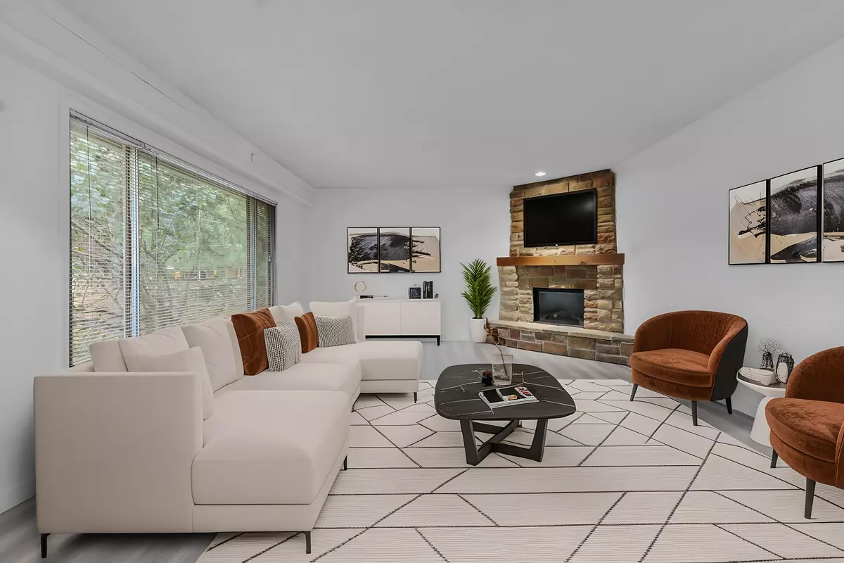 Abbotsford, BC V2T 1H8,31825 Oak AVE