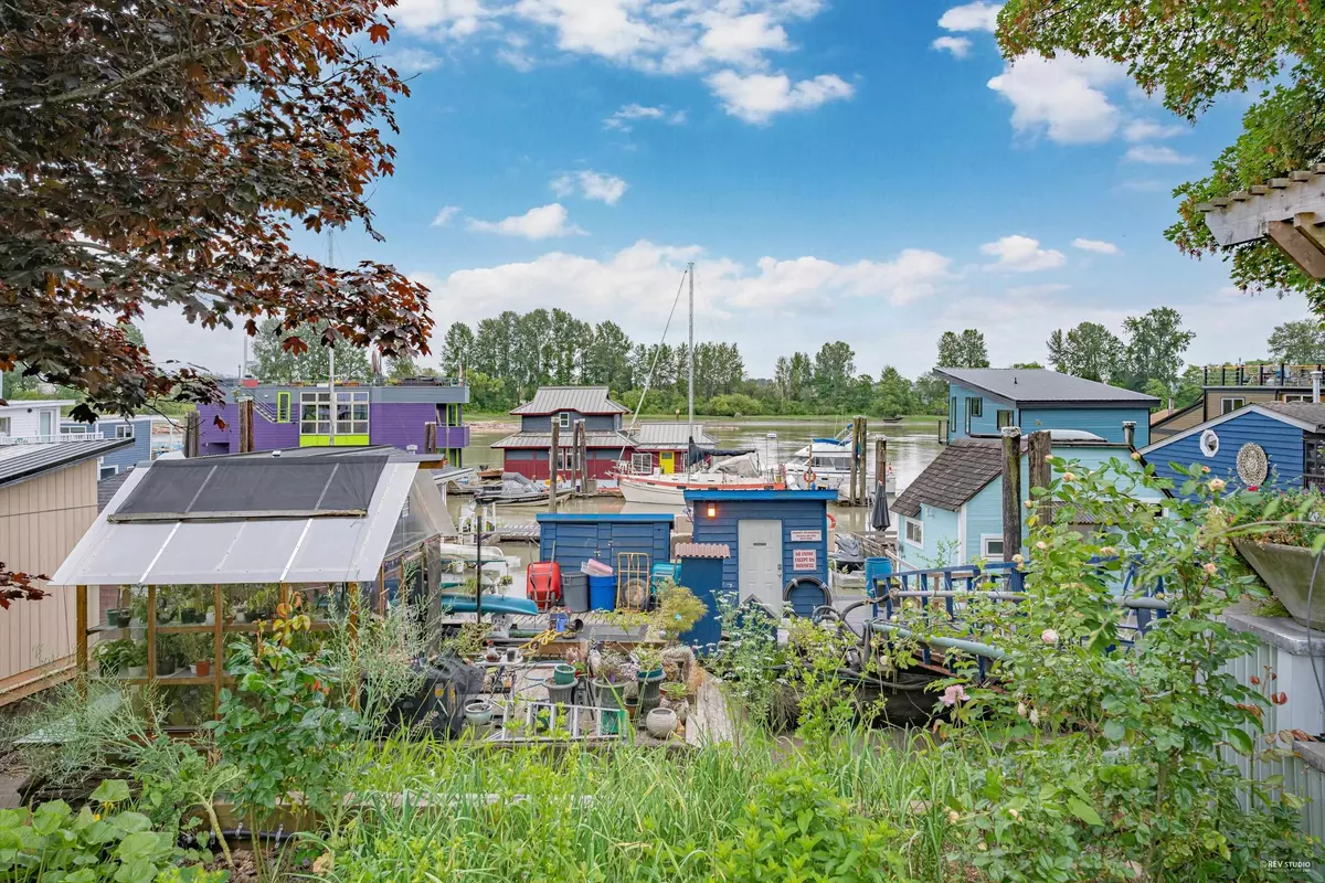 Richmond, BC V6V 1E1,23080 Dyke RD #18